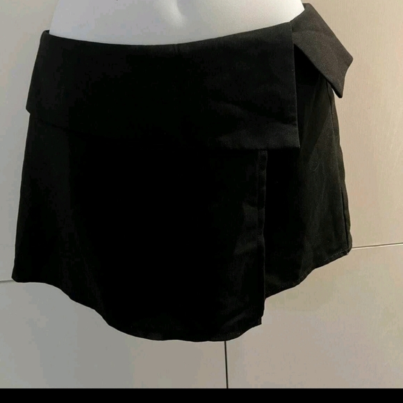 TOBI skort - Picture 5 of 5